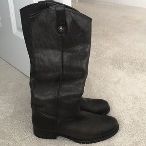 Frye “Melissa” button pull on boot